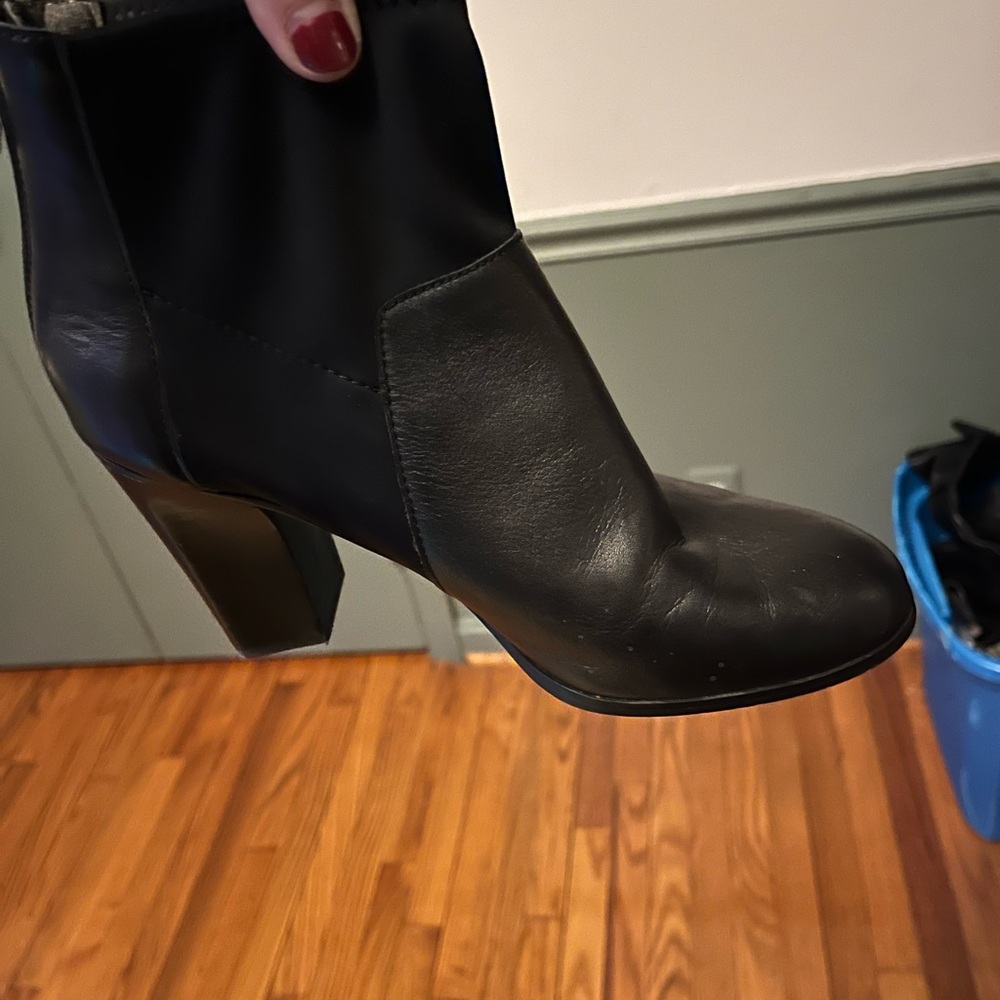 Adrienne Vittadini Black Heeled Boots